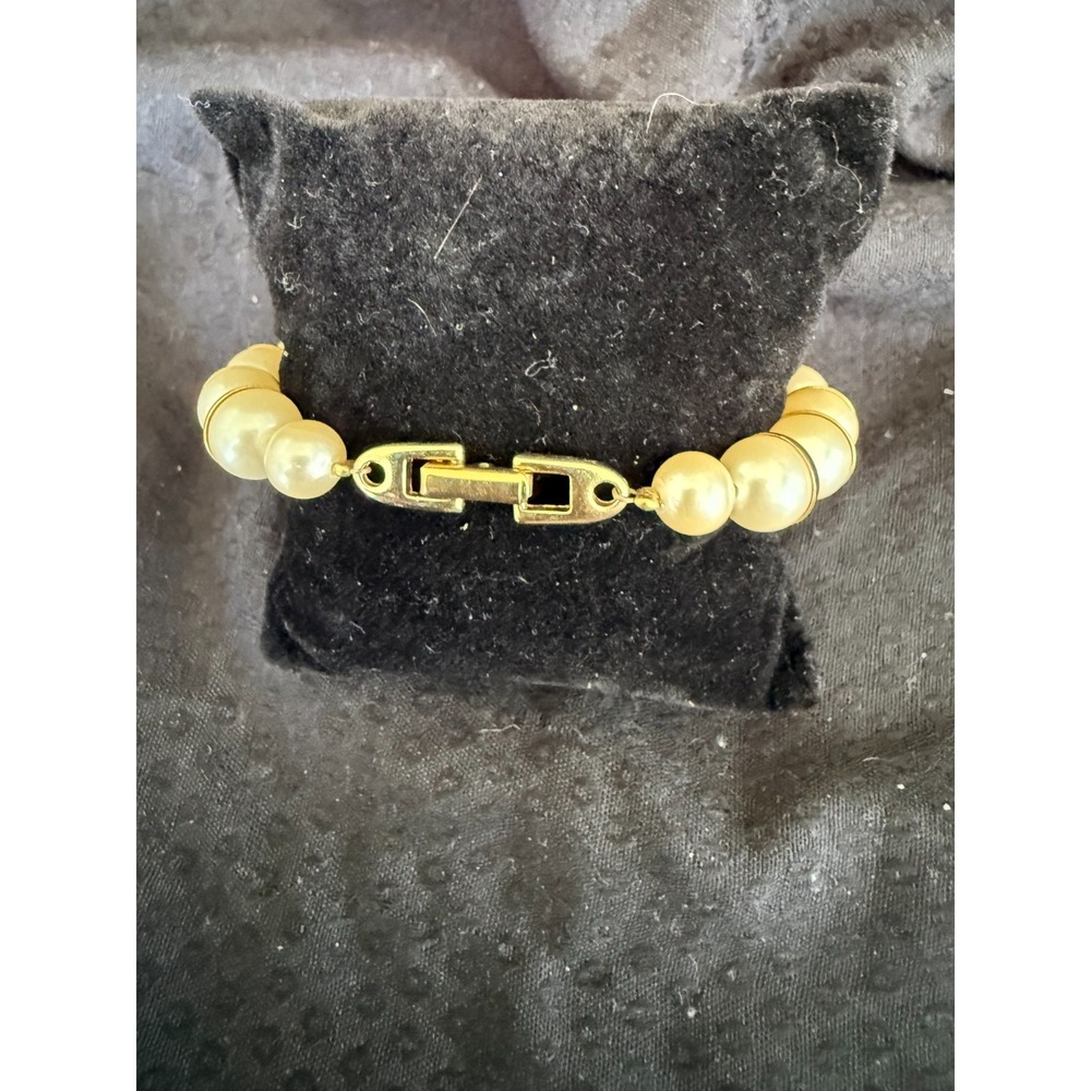 Napier Faux Pearl and Gold-Tone‎ Bracelet - Picture 2 of 4